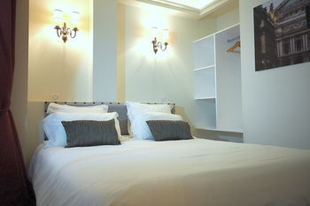 Louvre Opera Private